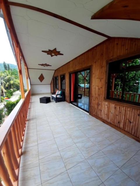 La Source Self Catering Hotel Диг Екстериор снимка