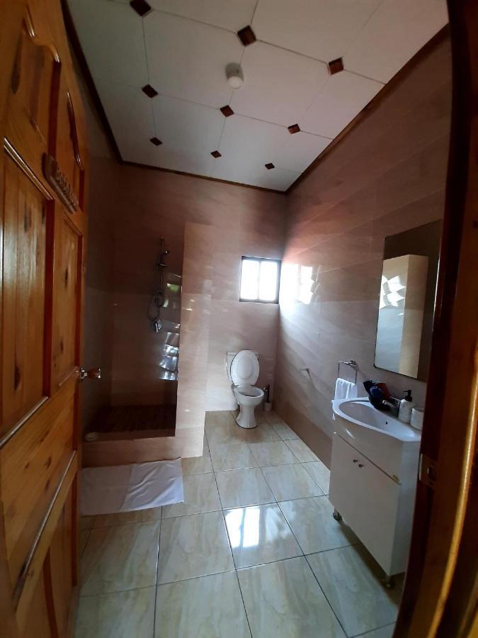 La Source Self Catering Hotel Диг Екстериор снимка